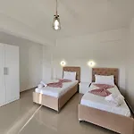 Hotel Irini