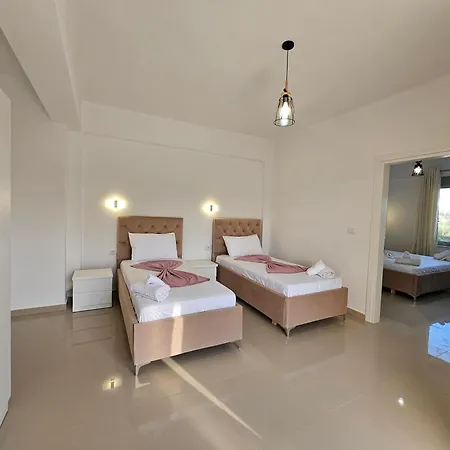 Hotel Irini 3*