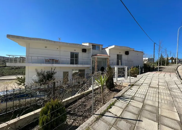 Ξενοδοχείο Irini 3*