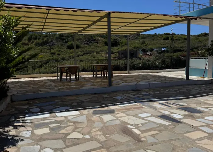 Ξενοδοχείο Irini 3*