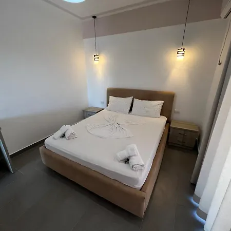 Irini Hotel 3*