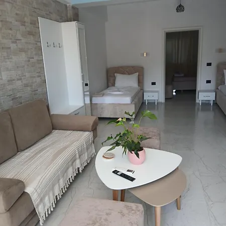 Hotel Irini 3*